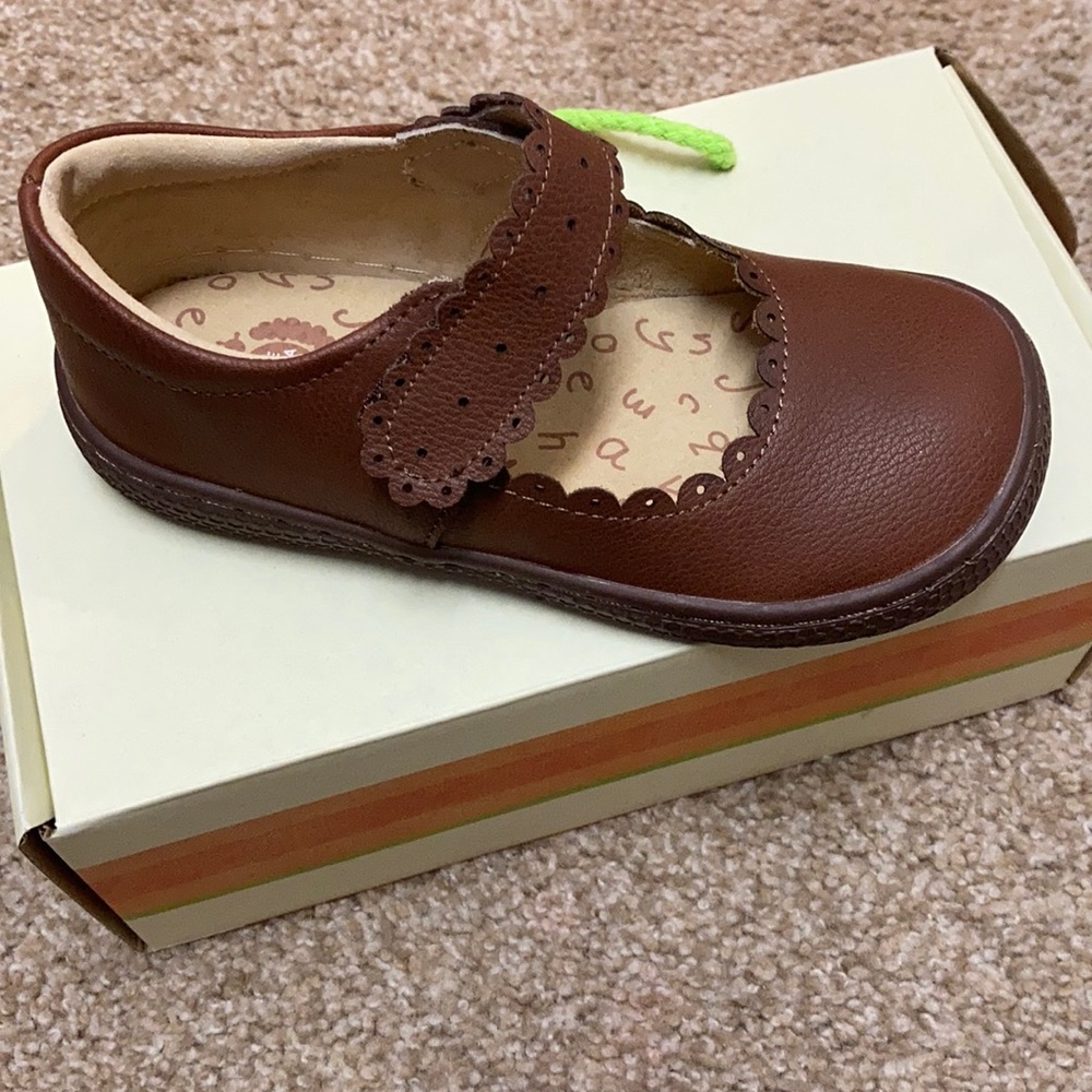 Livie and Luca size 11